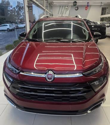 FIAT TORO 2.0 16V TURBO DIESEL VOLCANO 4WD AT9 FIAT TORO 2.0 16V TURBO DIESEL VOLCANO 4WD AT9